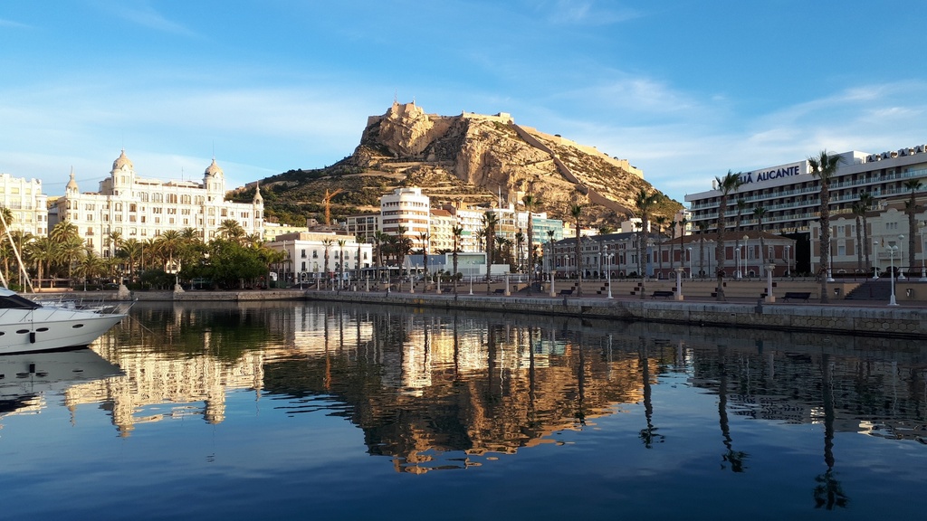 BENIDORM - PUENTE DE DICIEMBRE - 06 a 09 de DICIEMBRE